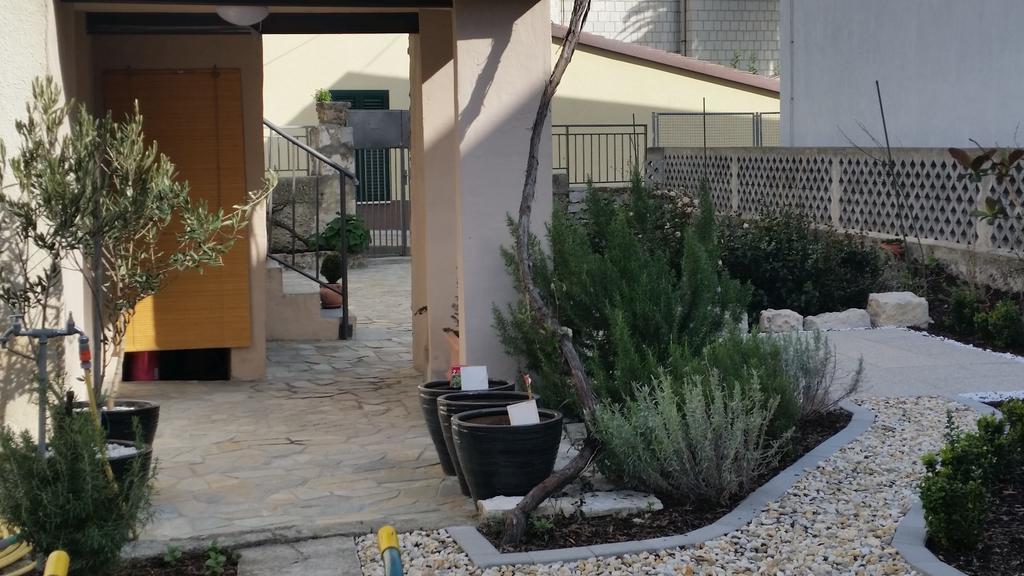 Apartments Mali Raj Vranjic Pokój zdjęcie
