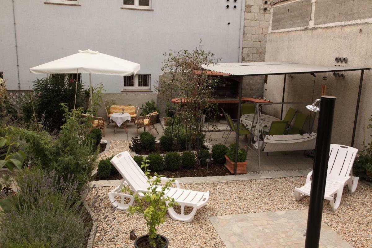 Apartments Mali Raj Vranjic Zewnętrze zdjęcie